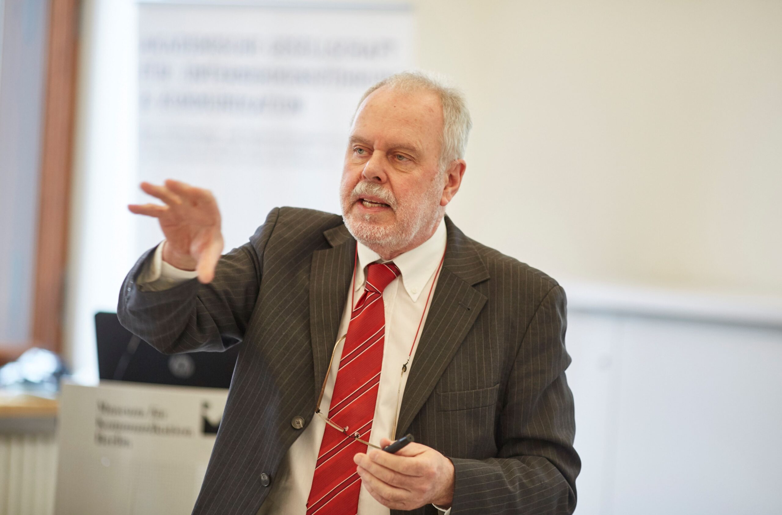 Prof. Dr. Günter Bentele wird Ehrenvorsitzender des DRPR